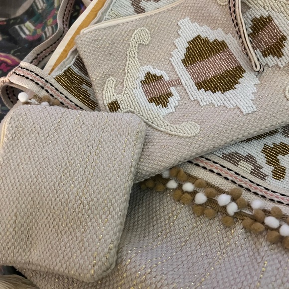 White And Gold Embellished Tote 3 PC Set - Picture 4 of 7